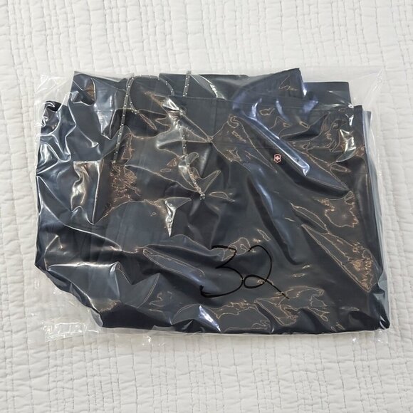 Victorinox Swiss Army Knife Cargo Board Shorts Men's Large Navy Blue 7" Inseam - Picture 13 of 13